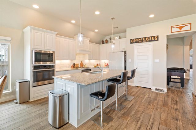 3105 High Meadow ST, Seguin, TX 78155