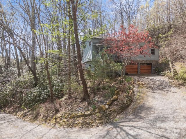 63 Chestnut Forest Road, Fairview, NC 28730