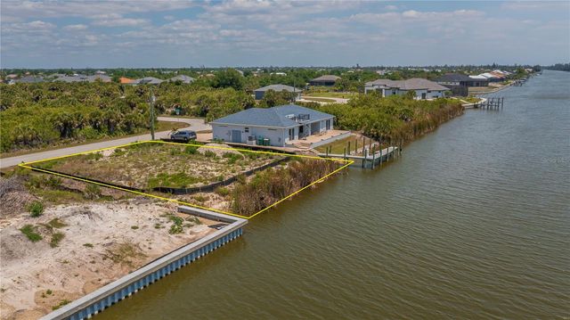 13517 GREENCASTLE AVENUE, Port Charlotte, FL 33981