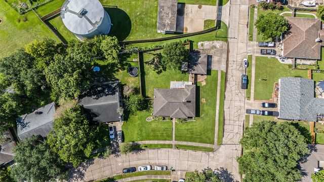 515 Brandywyne Drive, Friendswood, TX 77546