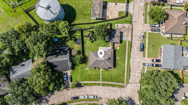 515 Brandywyne Drive, Friendswood, TX 77546