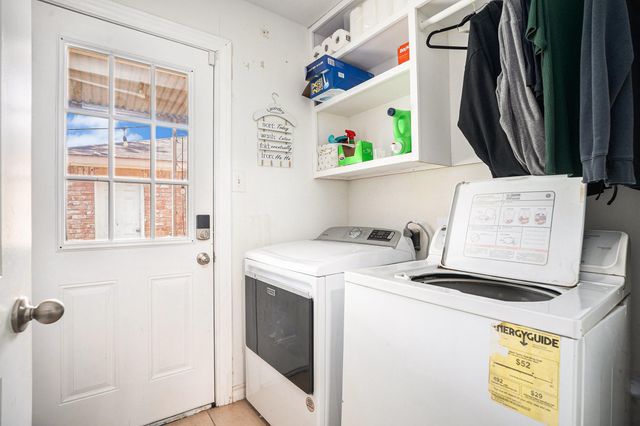 515 Brandywyne Drive, Friendswood, TX 77546