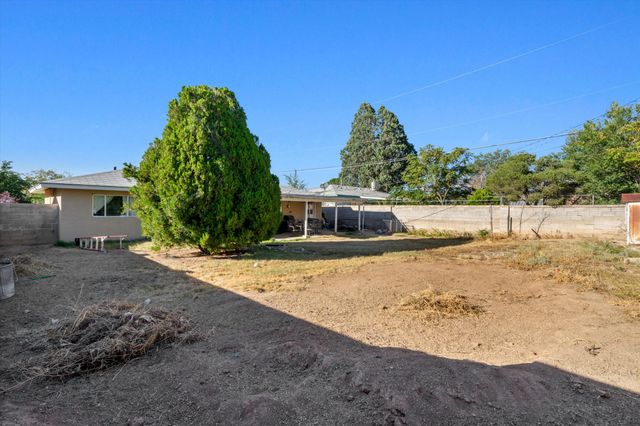 1016 Walker Drive NE, Albuquerque, NM 87112