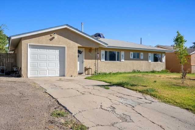 1016 Walker Drive NE, Albuquerque, NM 87112