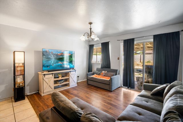 1016 Walker Drive NE, Albuquerque, NM 87112