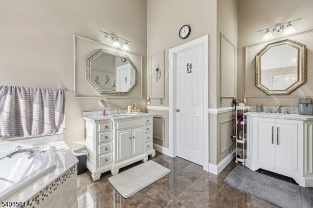 26 Eider Ct, Wayne Twp., NJ 07470