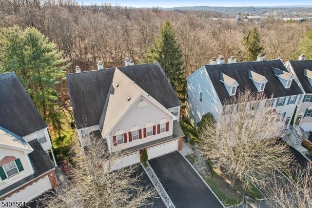 26 Eider Ct, Wayne Twp., NJ 07470