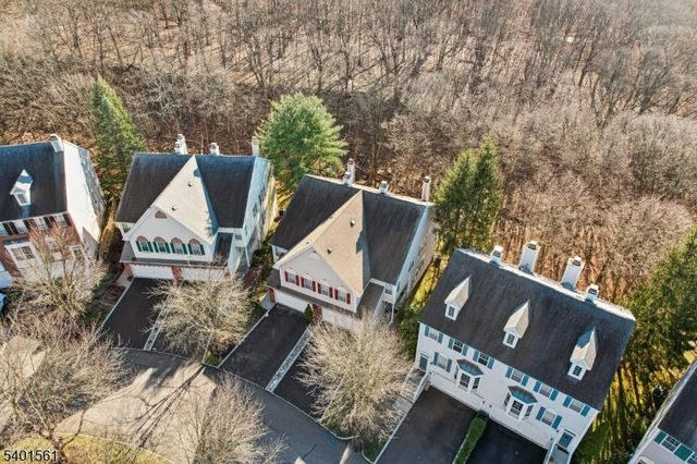 26 Eider Ct, Wayne Twp., NJ 07470