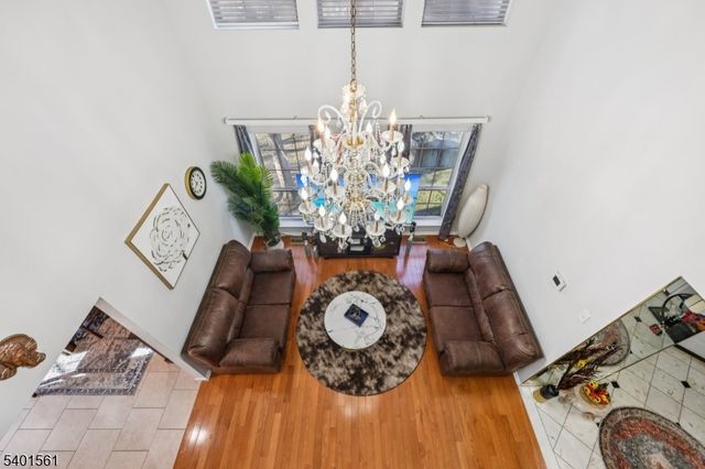 26 Eider Ct, Wayne Twp., NJ 07470