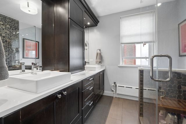 5000 S East End Avenue 15C, Chicago, IL 60615