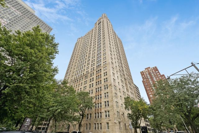 5000 S East End Avenue 15C, Chicago, IL 60615