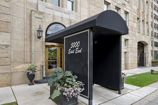 5000 S East End Avenue 15C, Chicago, IL 60615