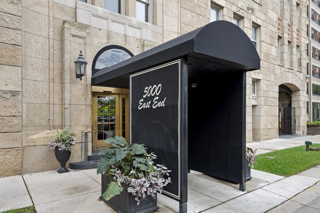 5000 S East End Avenue 15C, Chicago, IL 60615