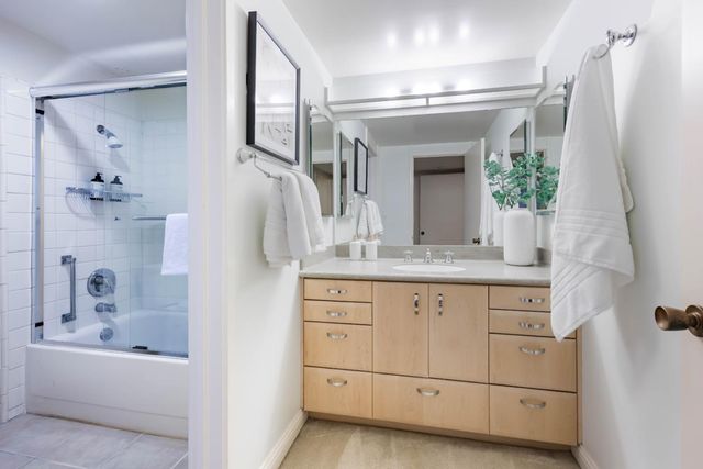 1100 Sharon Park Drive 3, Menlo Park, CA 94025