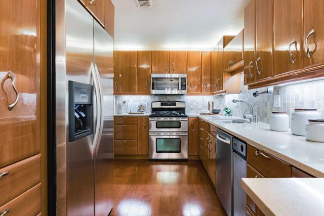 1100 Sharon Park Drive 3, Menlo Park, CA 94025