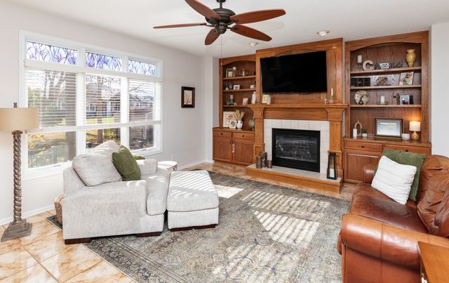 14448 Briarwood Lane, Urbandale, IA 50323