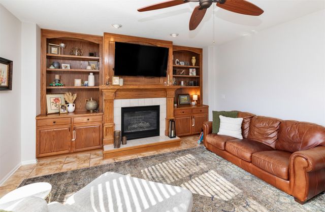 14448 Briarwood Lane, Urbandale, IA 50323