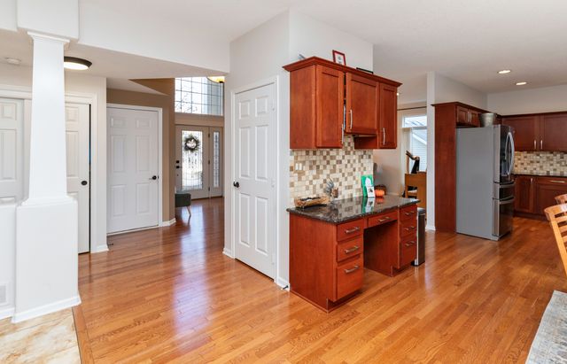 14448 Briarwood Lane, Urbandale, IA 50323