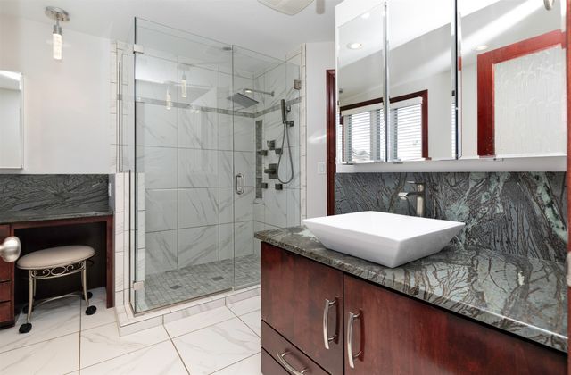 14448 Briarwood Lane, Urbandale, IA 50323