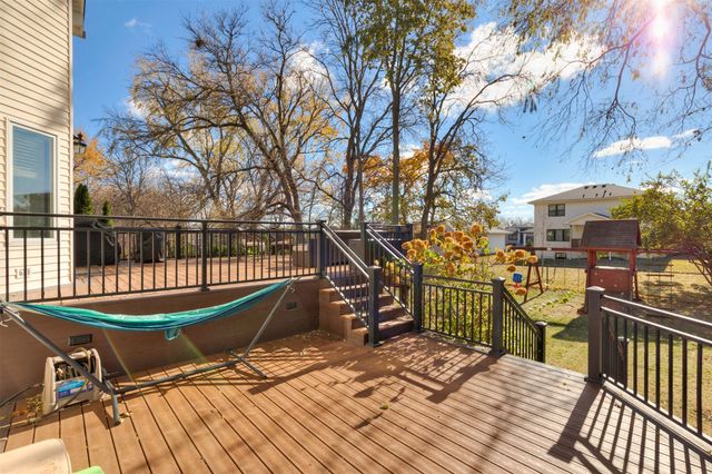 14448 Briarwood Lane, Urbandale, IA 50323