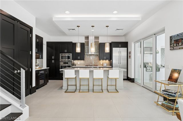 9214 Mercato WAY, Naples, FL 34108