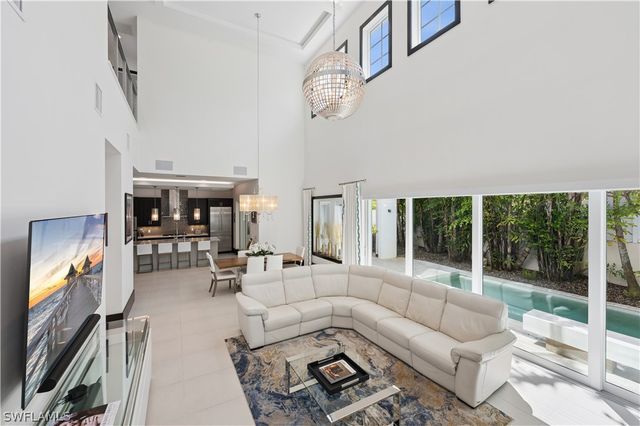 9214 Mercato WAY, Naples, FL 34108