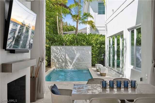 9214 Mercato WAY, Naples, FL 34108