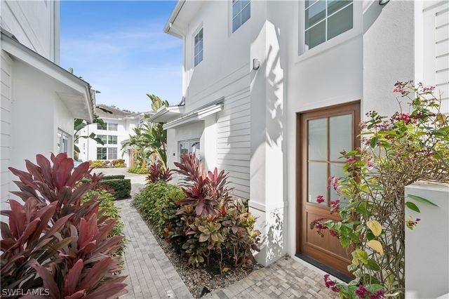 9214 Mercato WAY, Naples, FL 34108