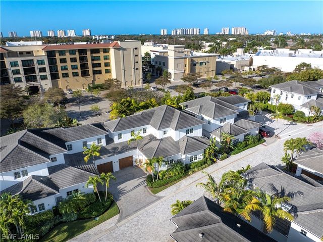 9214 Mercato WAY, Naples, FL 34108