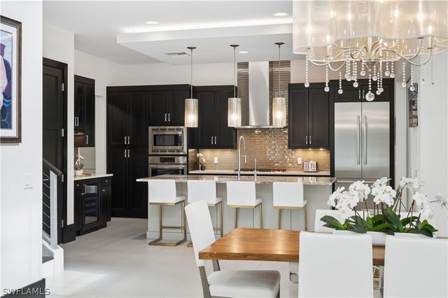 9214 Mercato WAY, Naples, FL 34108