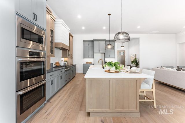 14293 N Hornbill Way, Boise, ID 83714