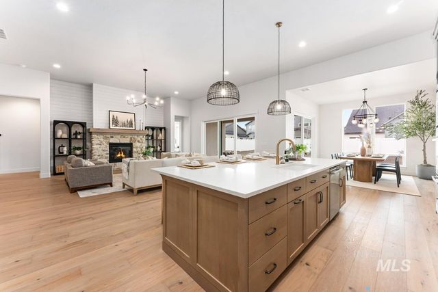 14293 N Hornbill Way, Boise, ID 83714