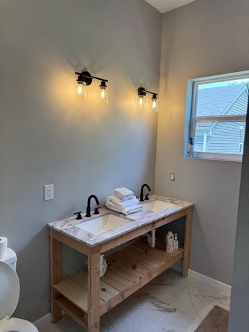 462 S Hampton Road, Columbus, OH 43213