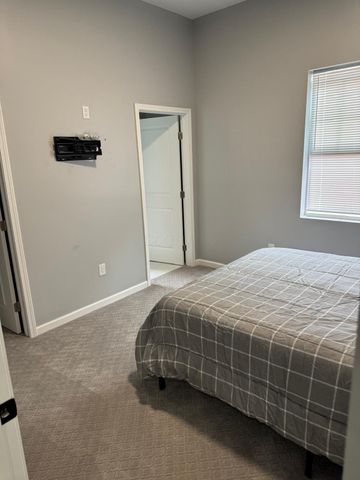 462 S Hampton Road, Columbus, OH 43213