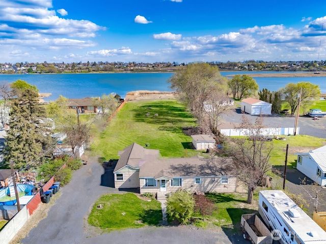 2001 W 2003 Lakeside Drive, Moses Lake, WA 98837