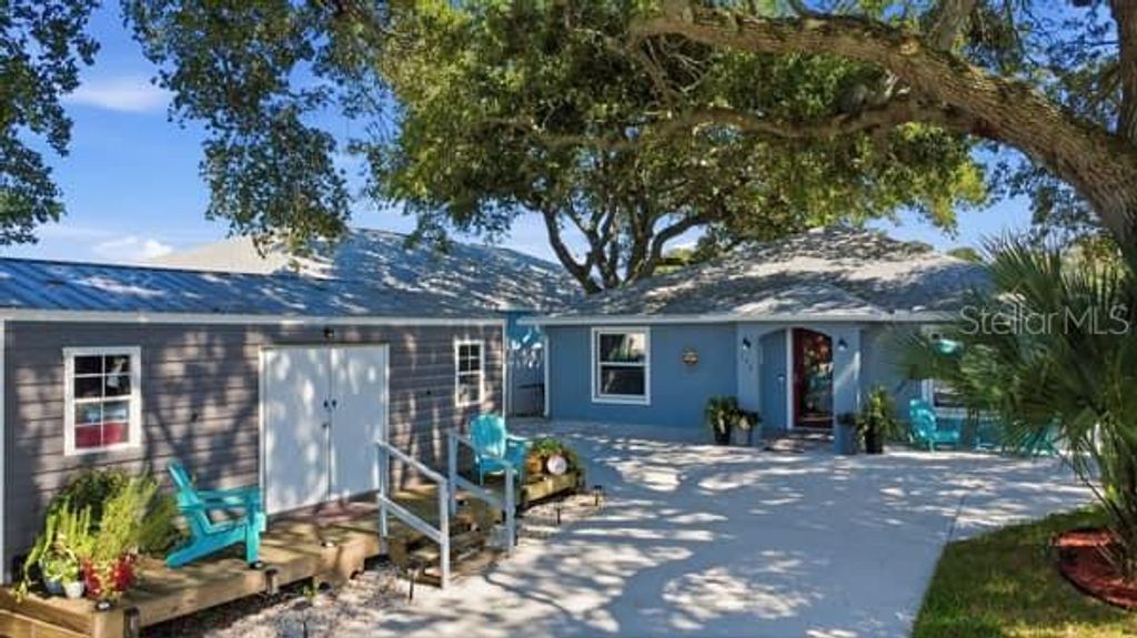 Image 1 of property listing at 175 RANDLE AVENUE, Oak Hill, FL 32759