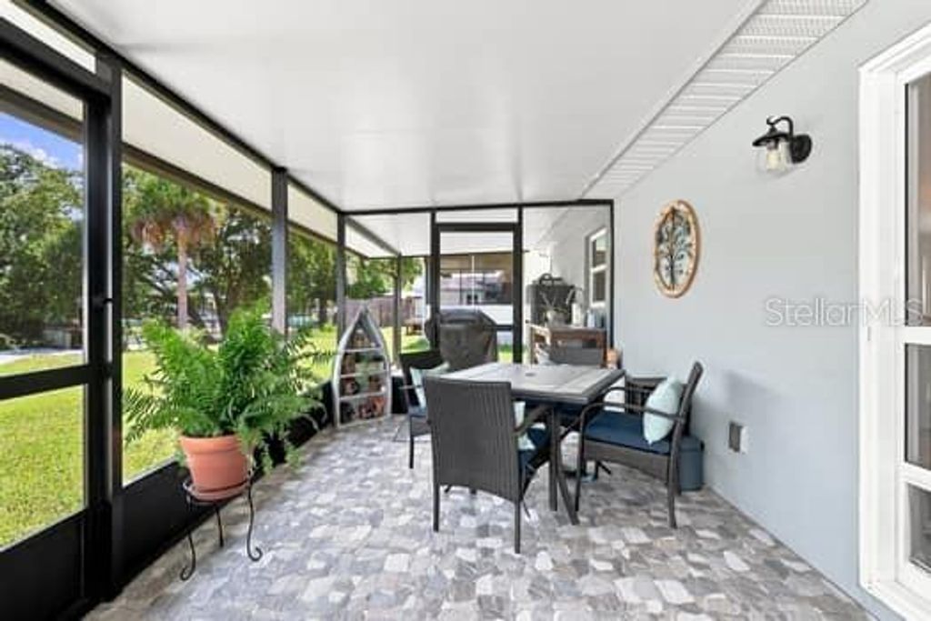 Image 9 of property listing at 175 RANDLE AVENUE, Oak Hill, FL 32759