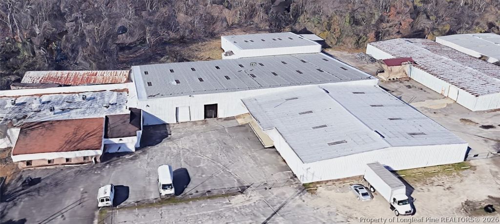 225 Dunn Road, Fayetteville, NC 28312 — exterior