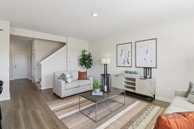 1721 Stable Lane, Aurora, IL 60503