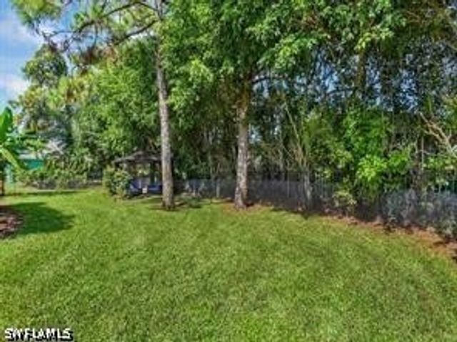 1902 Princess CT, Naples, FL 34110