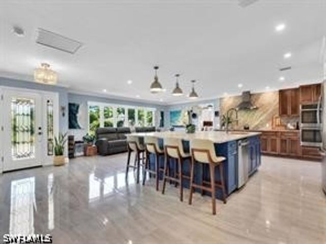 1902 Princess CT, Naples, FL 34110