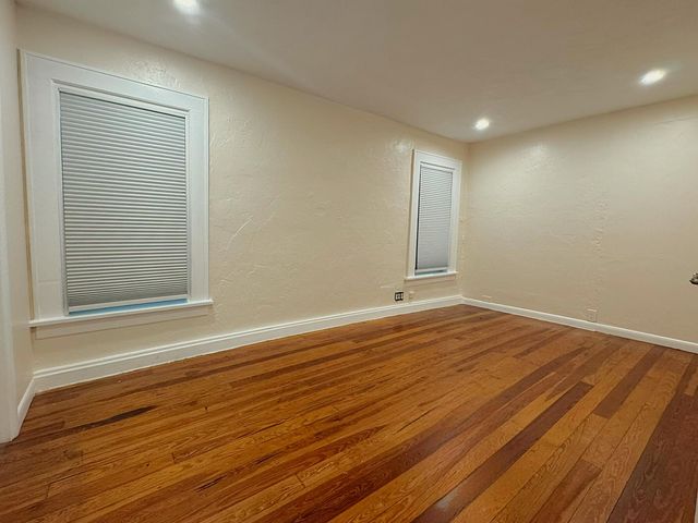 1573 NE 33rd Street, Oakland Park, FL 33334