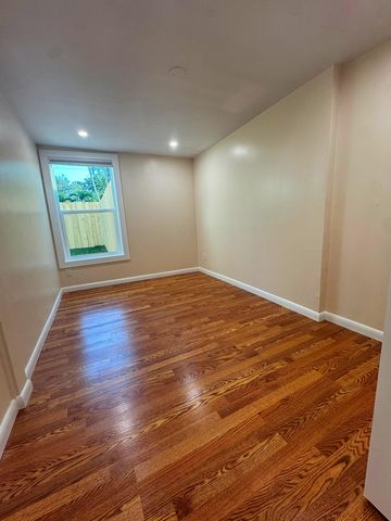 1573 NE 33rd Street, Oakland Park, FL 33334