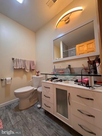 5736 N 5TH ST, Philadelphia, PA 19120