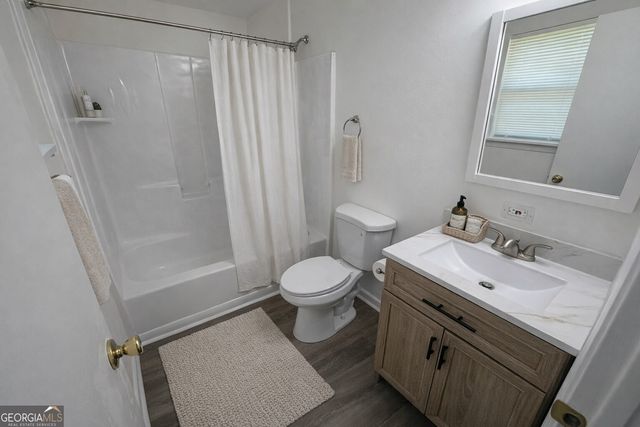 9292 Settlers Grove Road NE, Covington, GA 30014