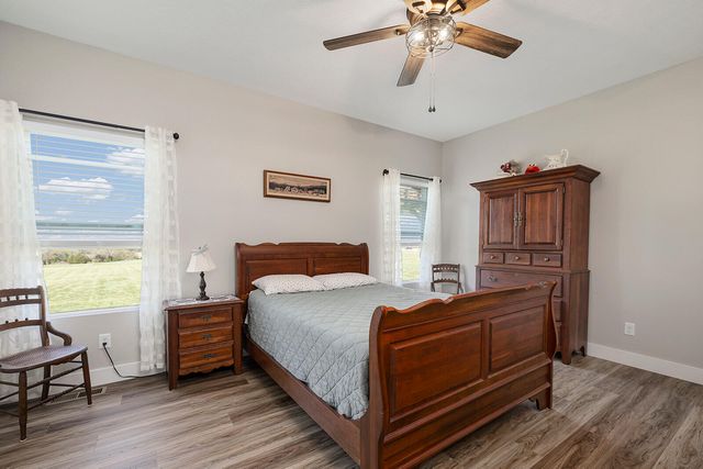 13421 W Farm Road 194, Billings, MO 65610