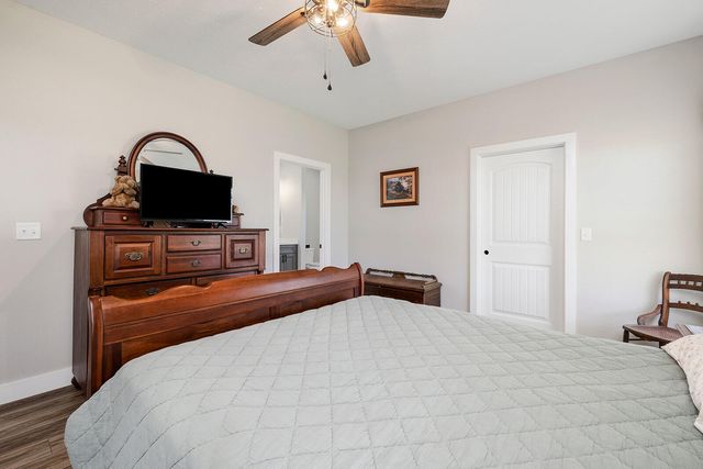 13421 W Farm Road 194, Billings, MO 65610