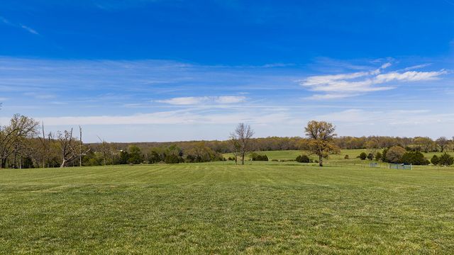 13421 W Farm Road 194, Billings, MO 65610