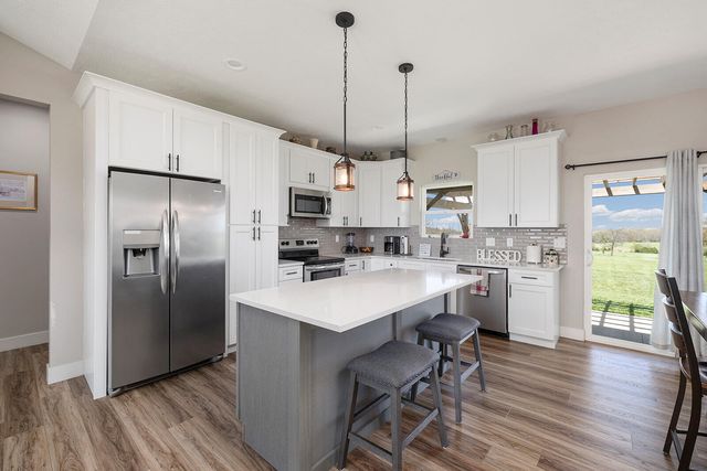 13421 W Farm Road 194, Billings, MO 65610