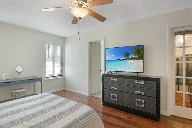 11681 Village Place Drive 257, Houston, TX 77077